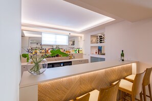 Bar (on property) - Varres Hotel (Zakynthos)