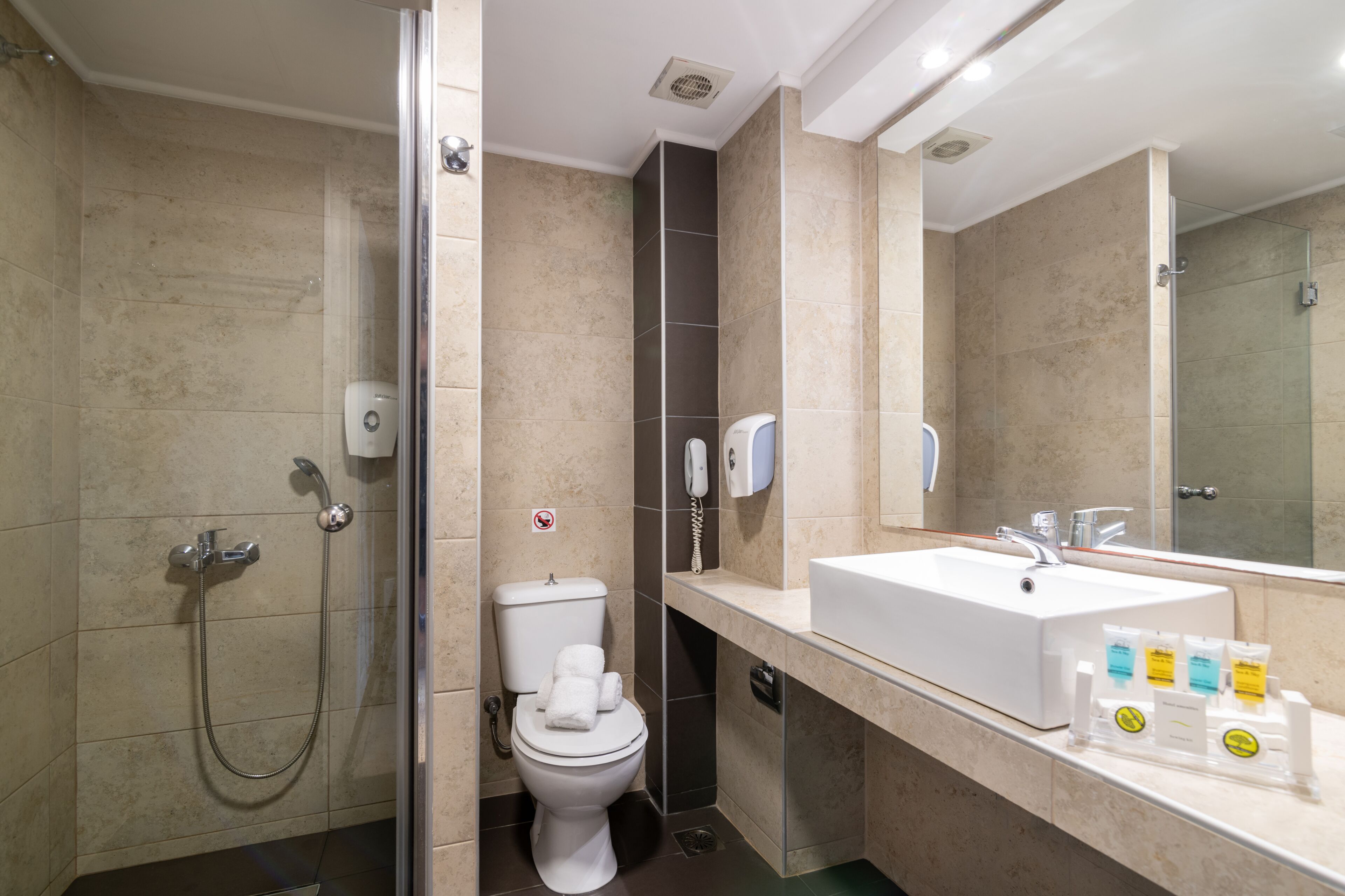 double or twin room, pool view | bathroom | deep-soaking bathtub, free toiletries, hair dryer, towels