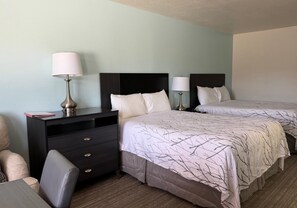 Standard Room, 2 Queen Beds, Non Smoking, Refrigerator & Microwave - SureStay by Best Western Yerington (Yerington)