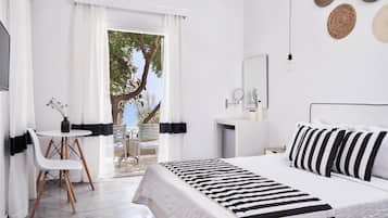 Minibar, in-room safe, laptop workspace, soundproofing