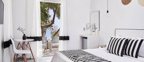 Minibar, in-room safe, laptop workspace, soundproofing