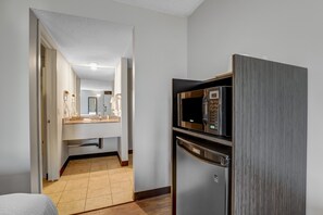 Deluxe Room, 2 Queen Beds, Non Smoking, Refrigerator & Microwave | Mini fridge