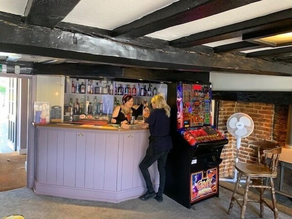 Bar (en la propiedad)