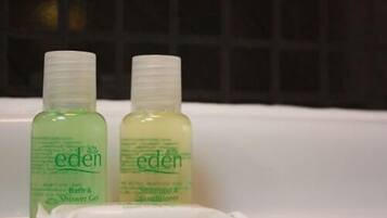 Double or Twin Room, Ensuite | Bathroom