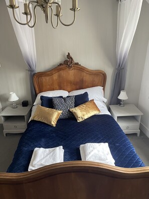 Miscellaneous - The Lamb Inn (Marlborough)
