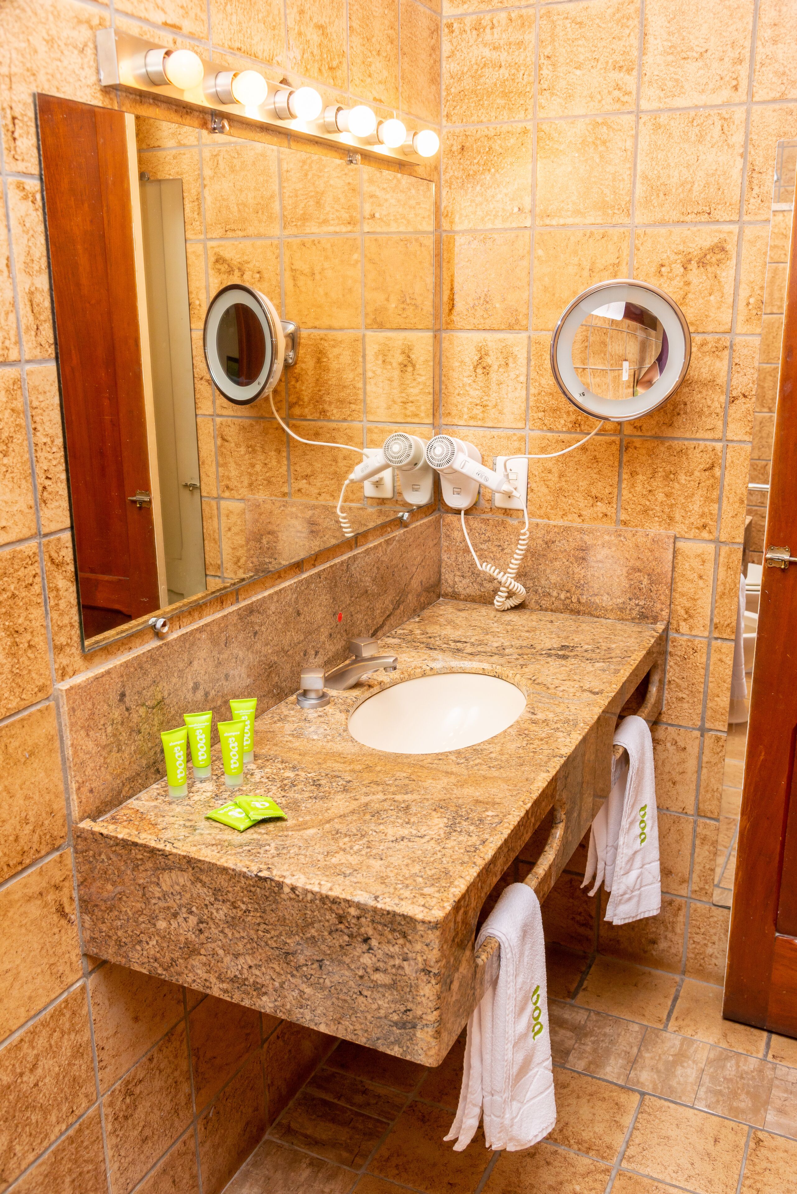 deluxe twin room | bathroom | shower, hair dryer, towels, soap