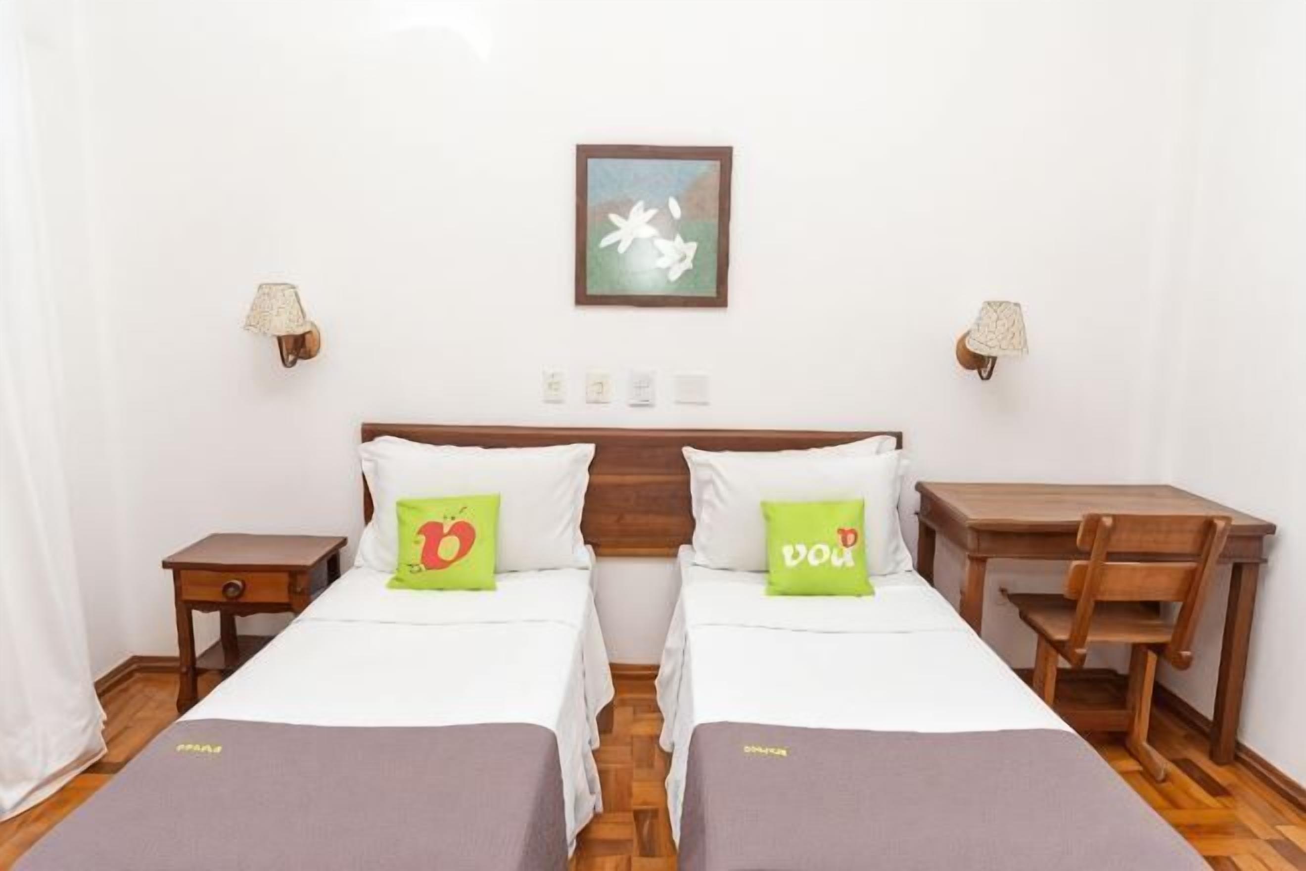 Minibar, desk, free WiFi, bed sheets