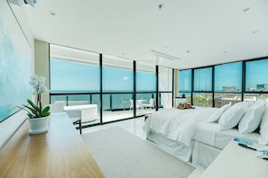 Suite Diamante | 1 bedroom, pillowtop beds, minibar, in-room safe