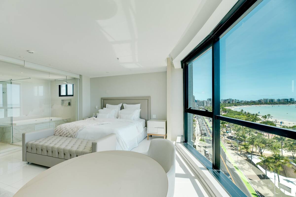 Pillowtop beds, minibar, in-room safe, laptop workspace