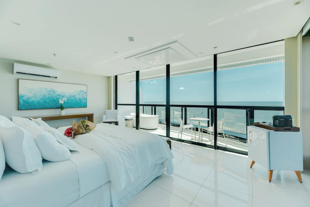 suite diamante | 1 bedroom, pillow-top beds, minibar, in-room safe