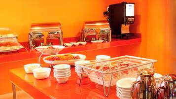 Free daily continental breakfast