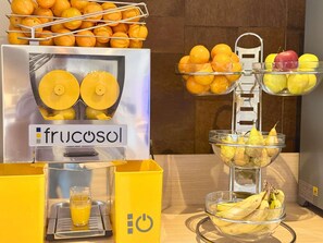 Café da manhã com buffet grátis