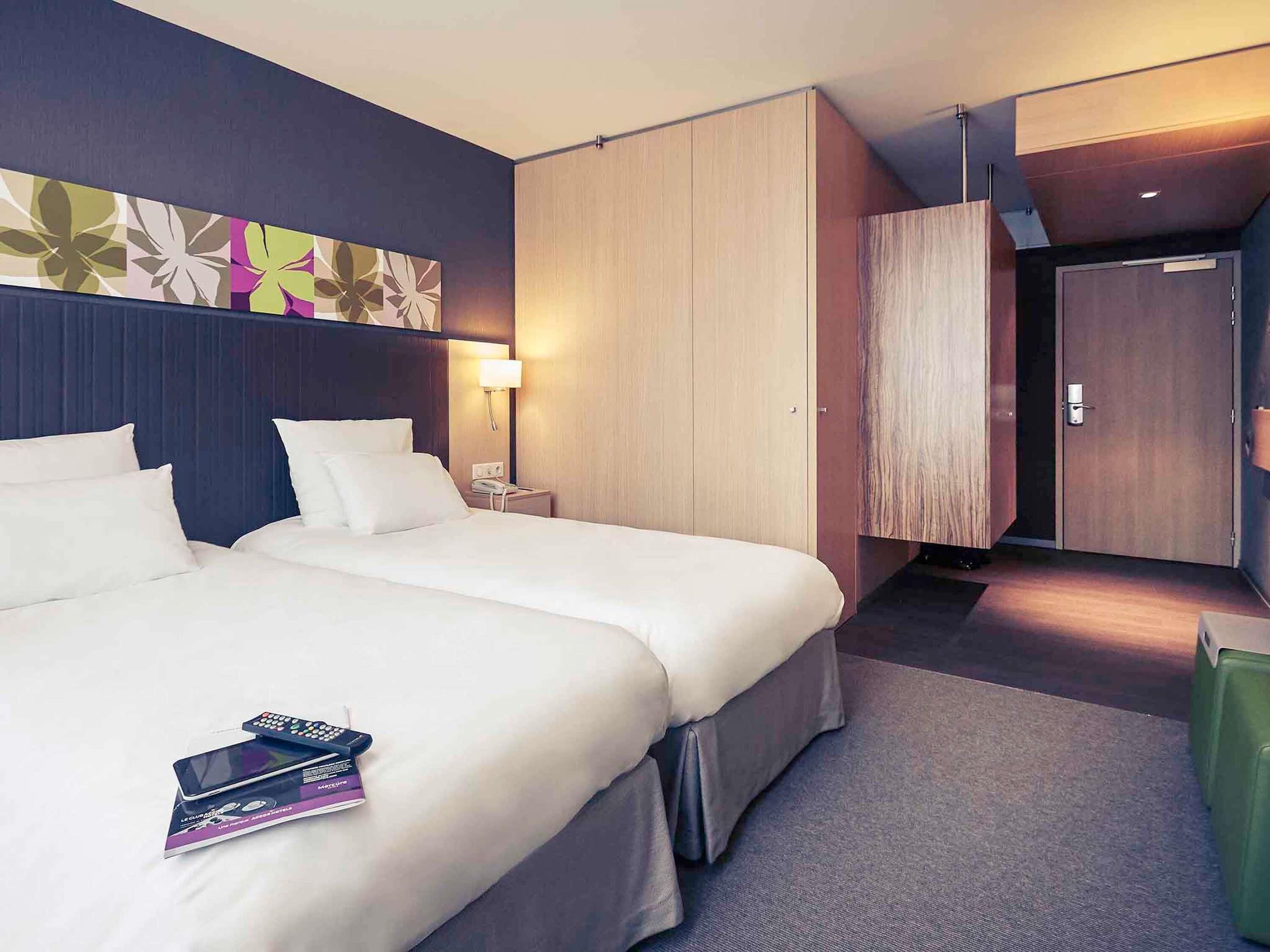 Hochwertige Bettwaren, Pillowtop-Betten, Minibar, Zimmersafe
