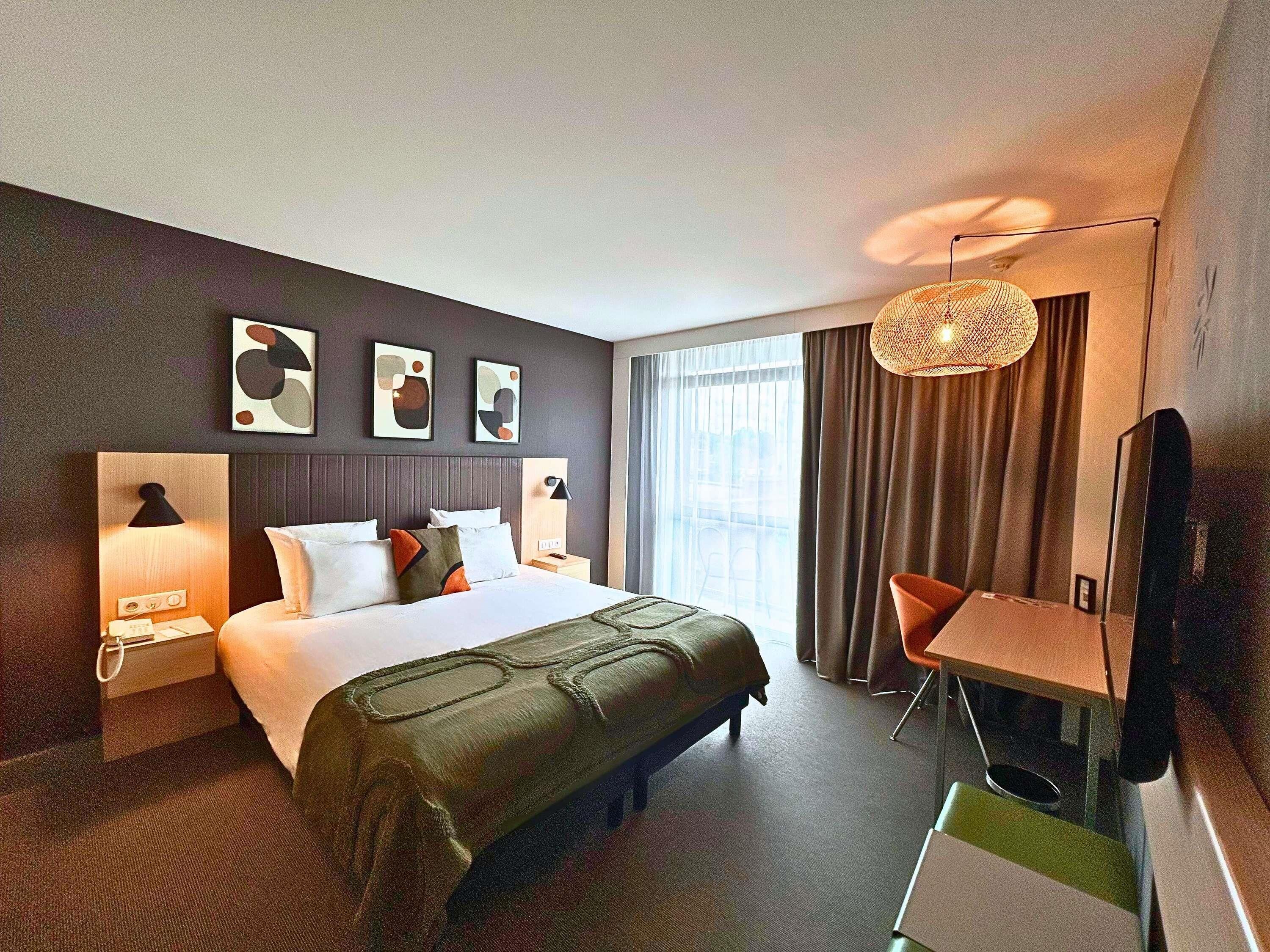 Privilege, Comfort Room, 1 Double Bed | Premium bedding, pillowtop beds, minibar, in-room safe