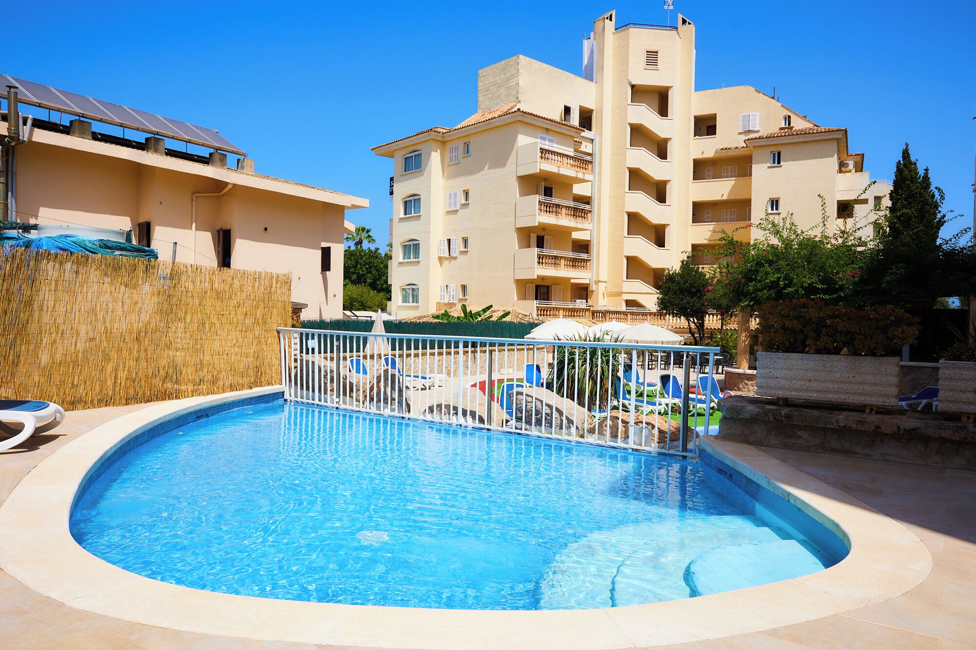 Photo - Sol y Mar Apartments