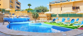 Sol y Mar Apartments