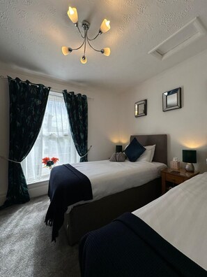 Doppel- oder Zweibettzimmer, mit Bad (room 1)