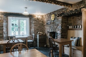 Habitació doble de luxe, amb bany privat (Batherm ) | Restaurant