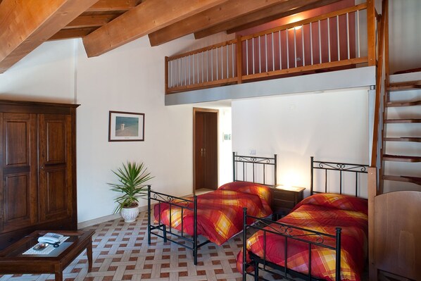 Desk, free cots/infant beds, rollaway beds, free WiFi