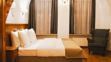 Superior Apartment (for 2) | Minibar, in-room safe, desk, blackout drapes