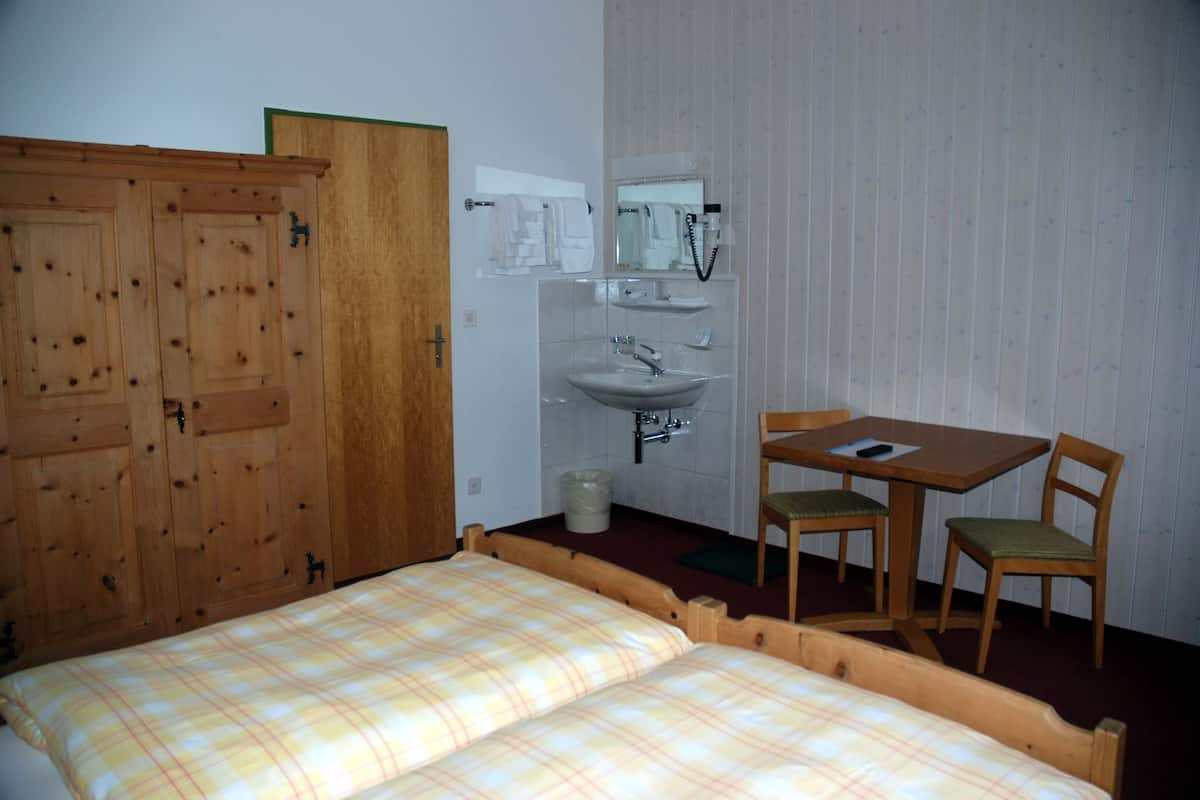 Basic Double or Twin Room, Shared Bathroom | 2 bedrooms, premium bedding, minibar, individually decorated