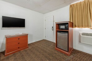 Superior-studio, kylpyhuone makuuhuoneen yhteydessä (2 Full XL+Queen+Kitchen) | 1 makuuhuone, silitysrauta/-lauta, ilmaiset vauvansängyt, lisävuoteet