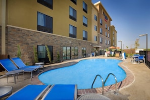 Pool - Towneplace Suites Eagle Pass (Eagle Pass)