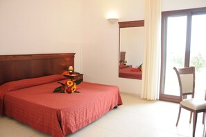 Hypo-allergenic bedding, down duvets, Tempur-Pedic beds, minibar