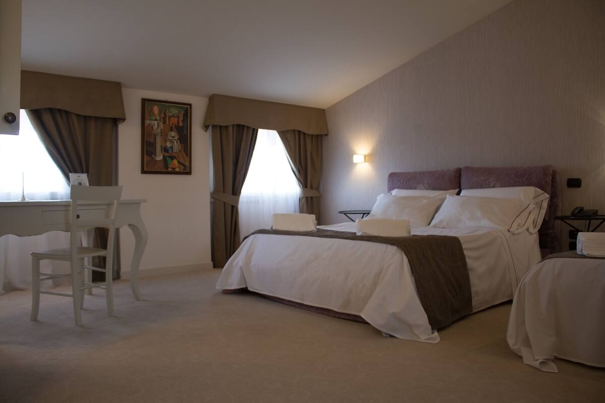 Down comforters, minibar, in-room safe, desk