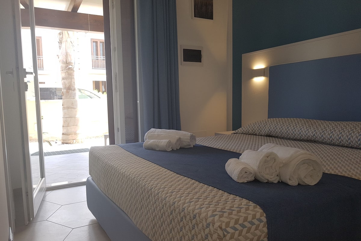 1 bedroom, premium bedding, down duvets, in-room safe