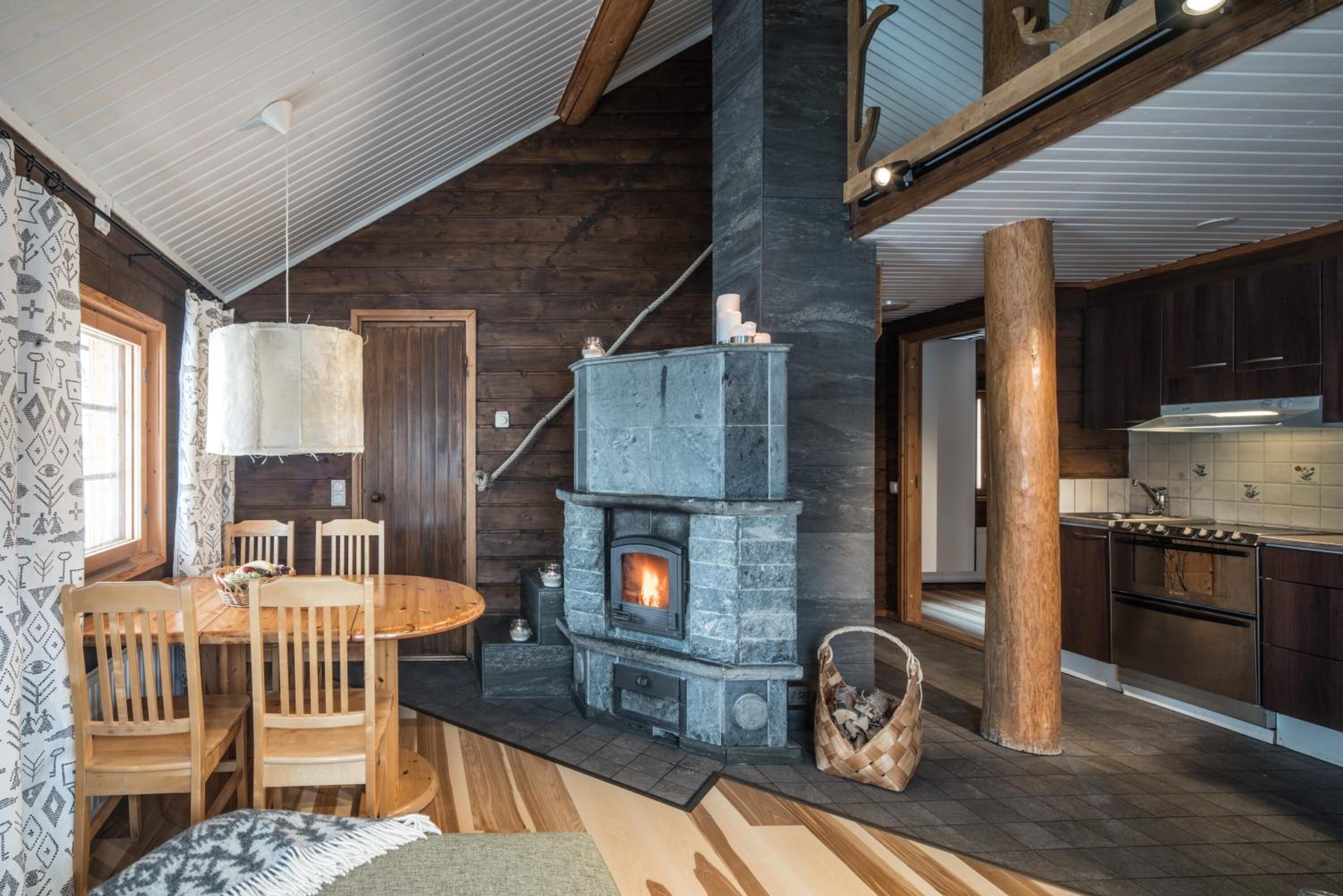 32-inch tv with digital channels, heated floors