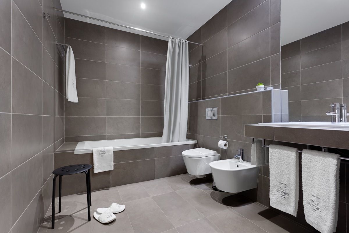 double room, garden view | bathroom | bathtub, deep-soaking bathtub, free toiletries, hair dryer
