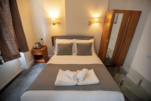 ห้องดับเบิล | อินเทอร์เน็ตความเร็วสูง, ผ้าปูที่นอน