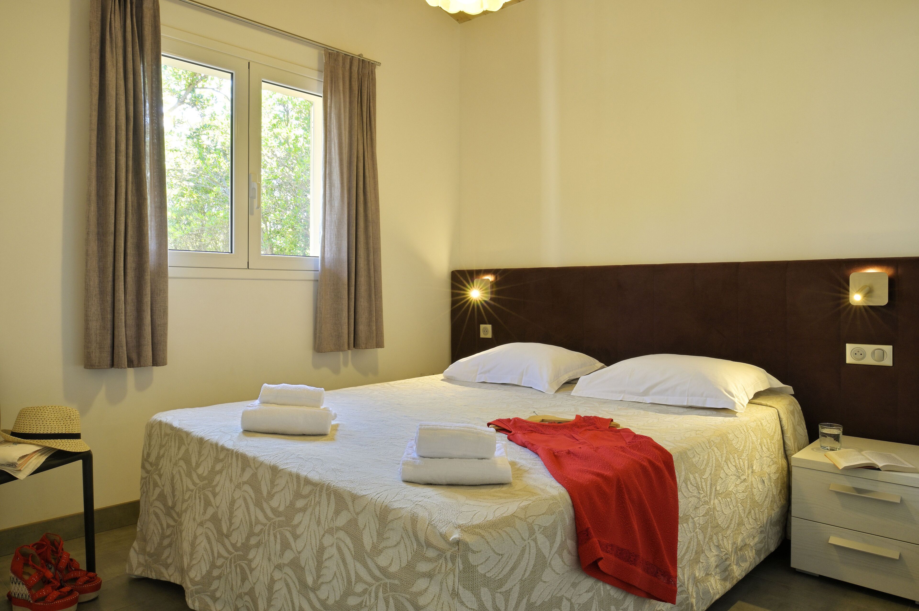 1 bedroom, premium bedding, in-room safe, individually decorated