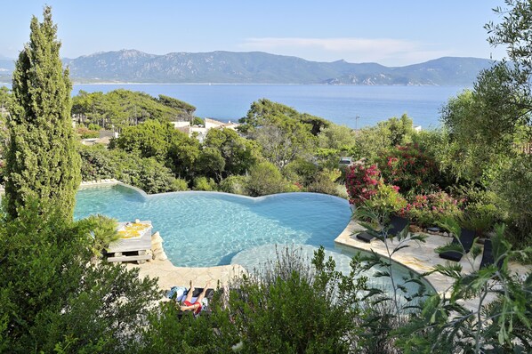 Outdoor pool, an infinity pool