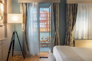 Roba de llit d'alta qualitat, minibar i caixa forta a l'habitació 