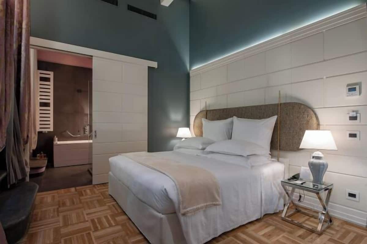 Ropa de cama de alta calidad y minibar