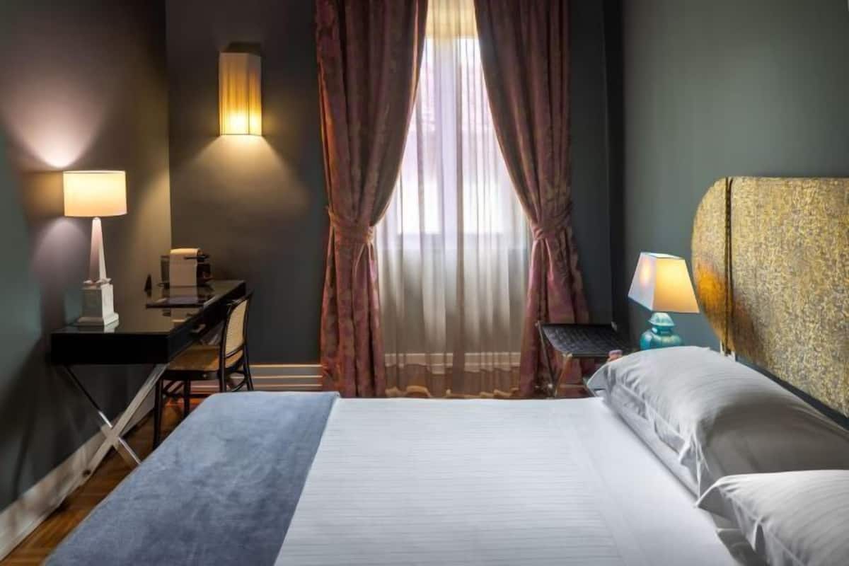 Premium bedding, minibar, in-room safe, individually furnished