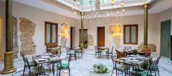 Hotel YIT Casa Grande