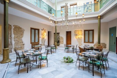 Hotel YIT Casa Grande