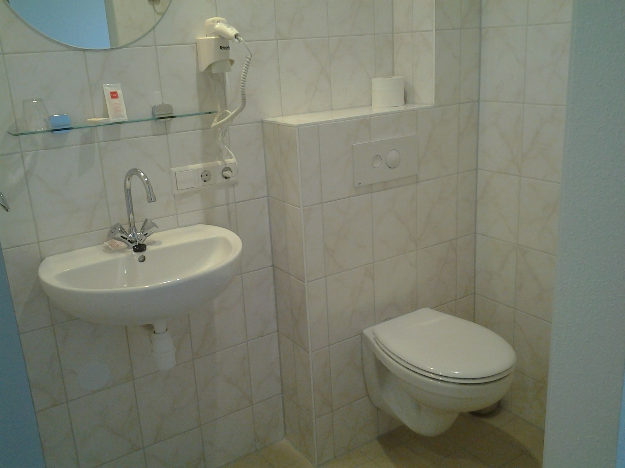 single room, terrace | bathroom | shower, hair dryer, towels