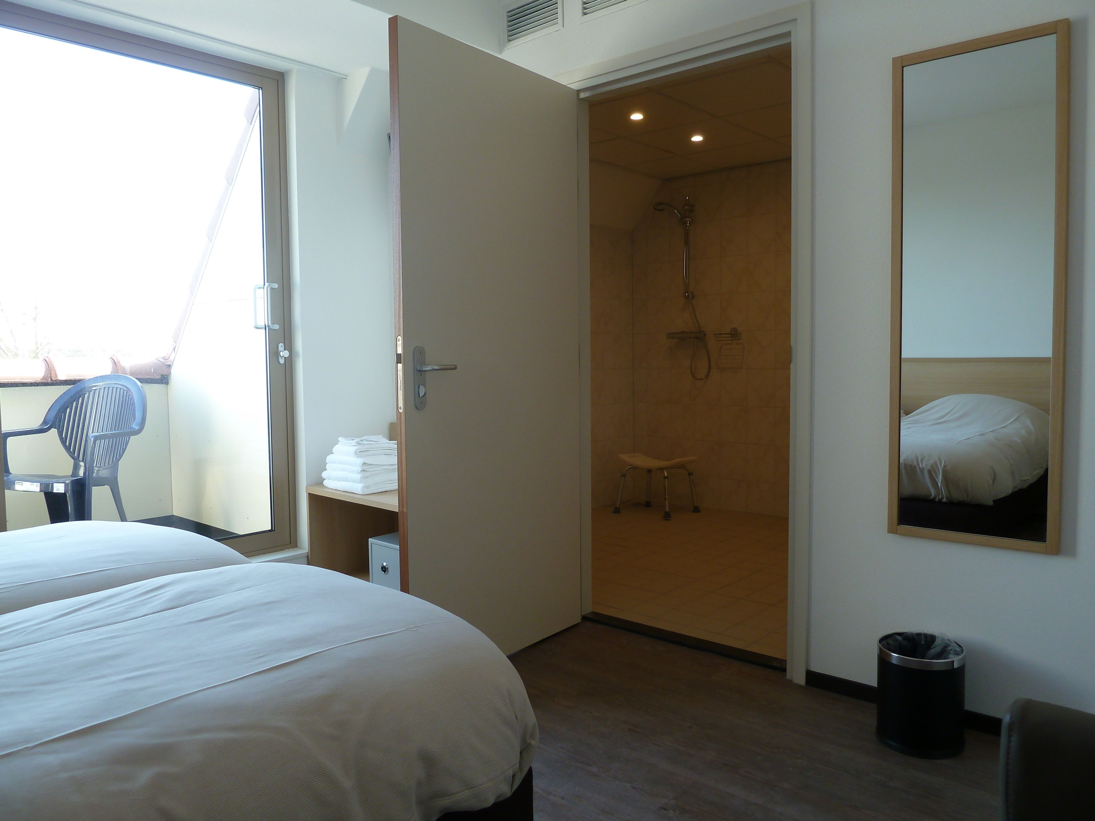 double room, accessible (loggia) | in-room safe, free wifi, bed sheets