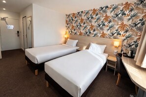 Tomannsrom, 2 enkeltsenger | Sengetøy av topp kvalitet og senger med Select Comfort-madrass