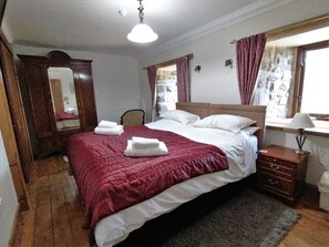 Double Room, Ensuite (Super King Size Disabled)