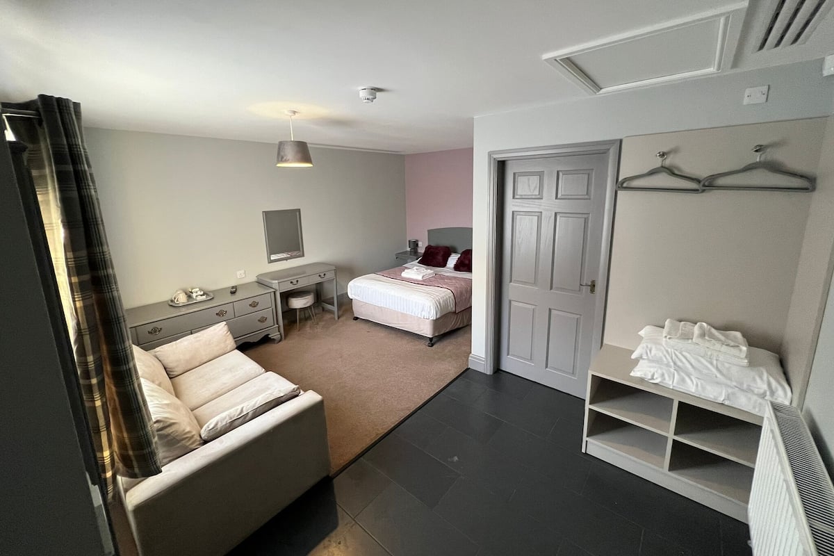 Tweepersoonskamer, en-suite badkamer | 1 slaapkamer