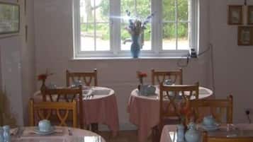 Bữa sáng với phụ phí nhỏ