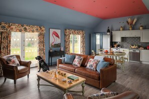 House, Accessible, Ensuite (NETHER GOTHENS COTTAGE) | Lounge