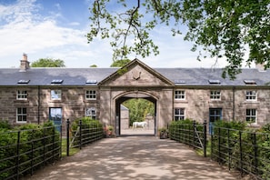 Standard Cottage, Ensuite (1 Bed-Stables-Stairs) | Garden