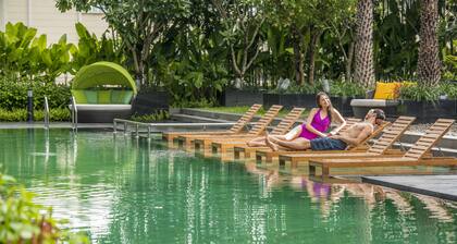 Holiday Inn Bangkok Sukhumvit by IHG