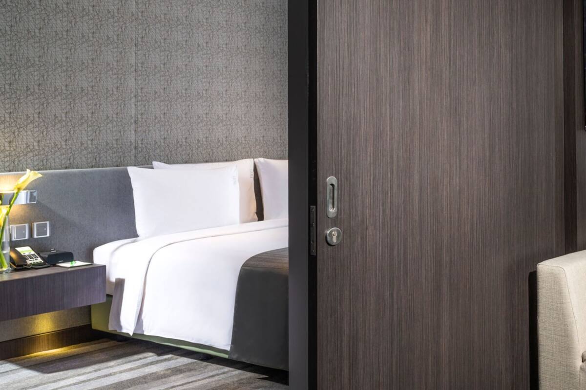 1 soverom, sengetøy av topp kvalitet, senger med overmadrass og minibar